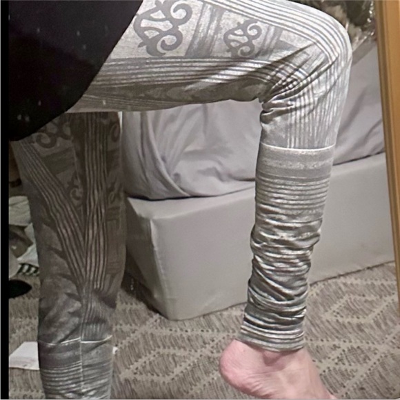 Spell and the Gypsy Collective Naskapi Leggings - Picture 7 of 7